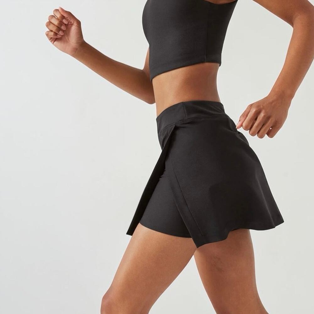 NWT Outdoor Voices Black Court 4.5" Mini Skort